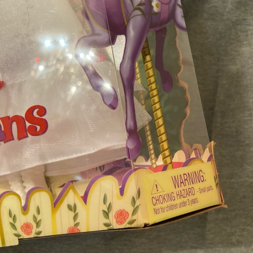 SOLD // Mattel Disney Mary Poppins 2005 Fashion Doll - Collectible Packaging - Picture 13 of 16